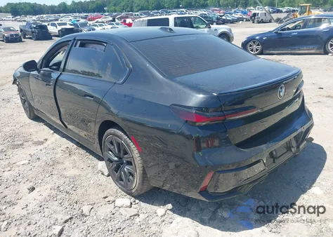 2023 BMW 740 I z USA, uszkodzony, nr VIN WBA23EH01PCN58267